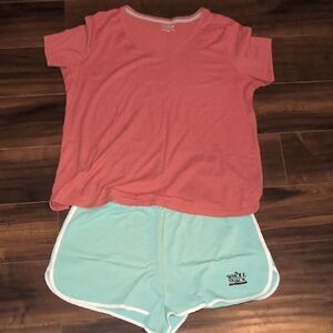 ✨3/$10✨Coral Top and Mint Athletic Shorts